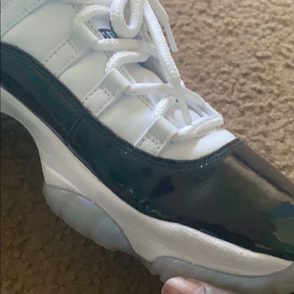 Jordan 11 - Picture 5 of 5
